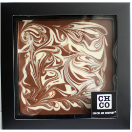 Молочный шоколад CHOCBAR XL DE LUXE молочный 40%с шоколадными шариками и карамелью, 300г (300 гр)